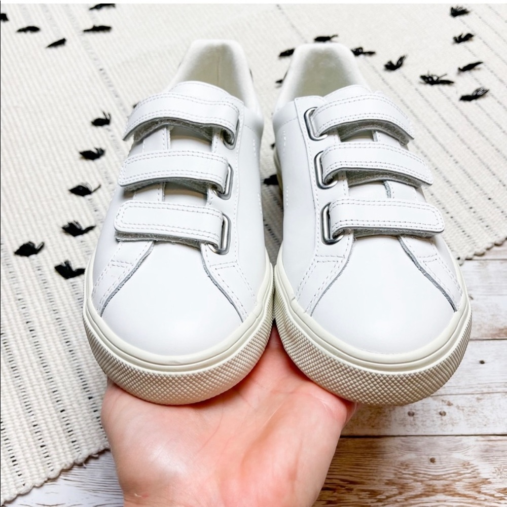 Veja 3 Lock Velcro Sneakers White Size 7